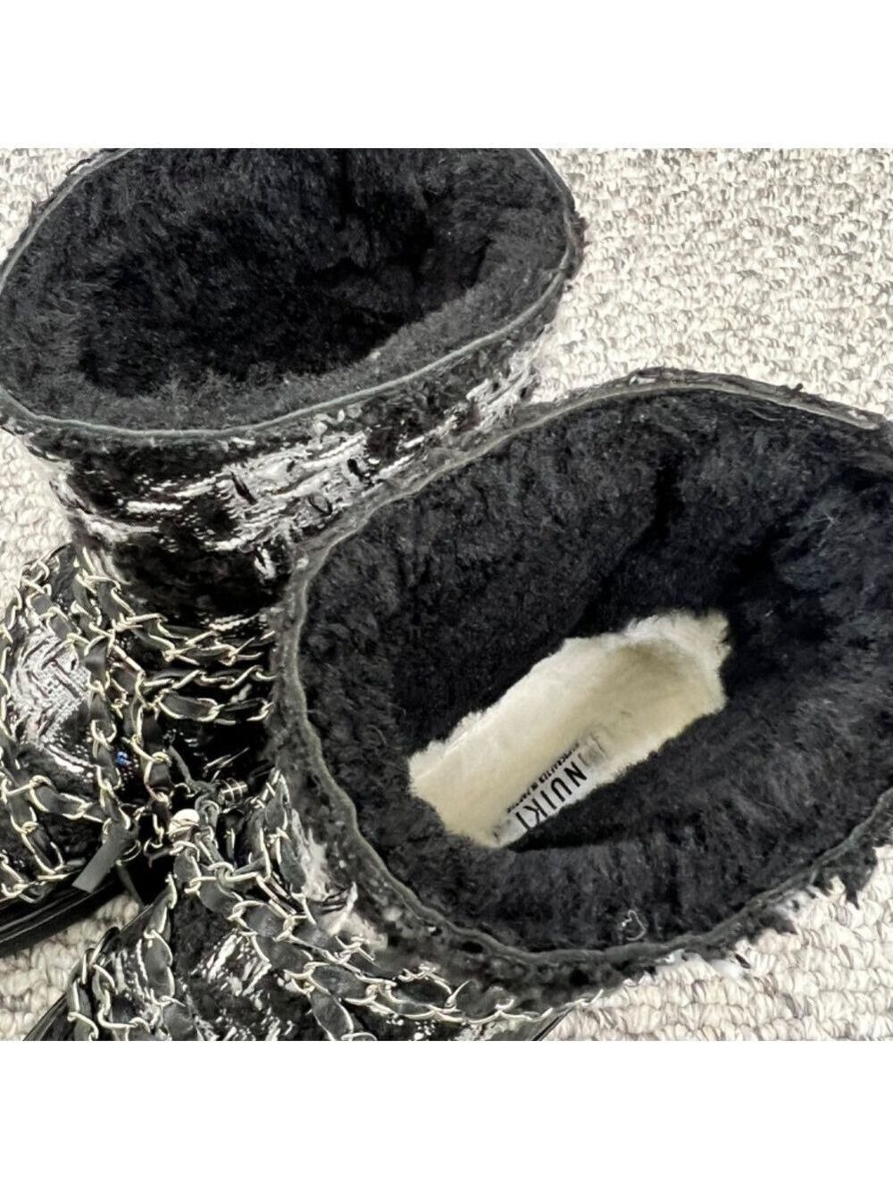 Inuikii Black White Tartan Tweed Sherpa lined chain detail Winter Boots EU 38/7 - Picture 9 of 14
